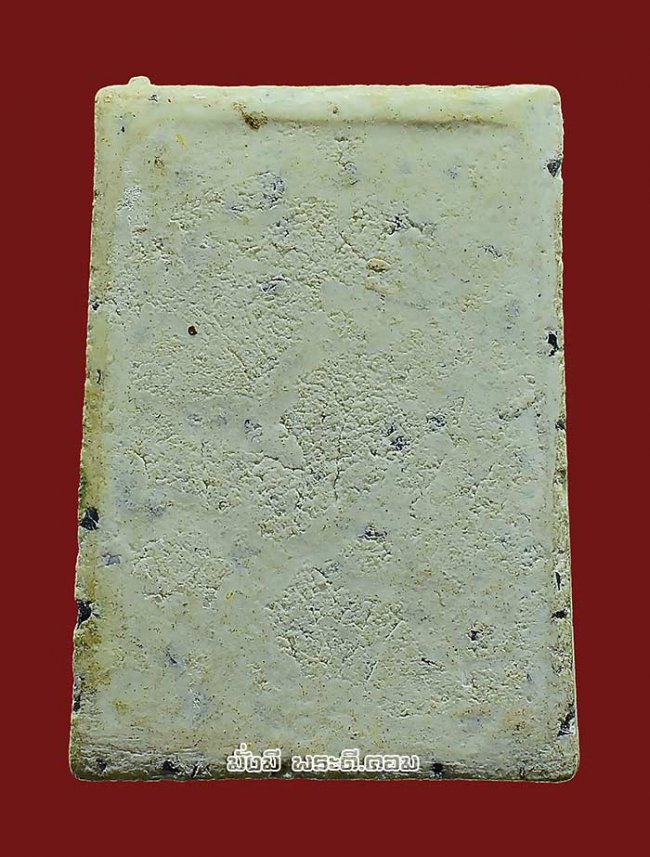 พระพุทธปางมารวิชัยในซุ้มเรือนแก้ว เนื้อผงไม่ทราบที่และรายละเอียดในการจัดสร้างครับ