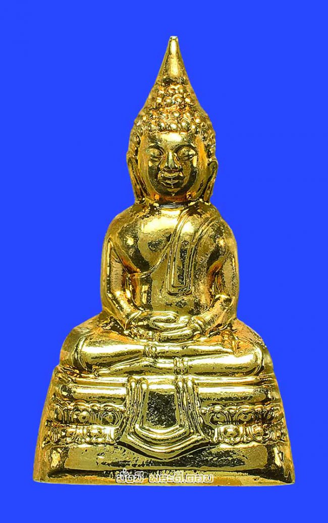 รูปหล่อหลวงพ่อพระพุทธโสธร วัดโสธรฯ จ.ฉะเชิงเทรา ปี 2558 พิมพ์ใหญ่เนื้อทองแดงกะไหล่ทอง ตอกหมายเลขใต้ฐานมีตลับเดิมๆ ครับ องค์ที่ 2