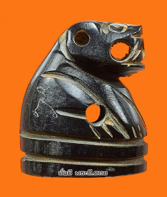 เสือแกะ เนื้อเรซิ่นไม่ทราบที่และรายละเอียดในการจัดสร้างครับ 