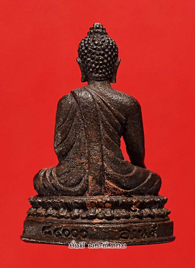 พระพุทธนิมิตรสถิตผาส้ม วัดพระบรมธาตุดอยผาส้ม จ.เชียงใหม่ ปี 2549 เนื้อทองแดงพร้อมกล่องเดิมๆ ครับ